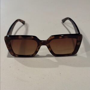 New Yorker sunglasses